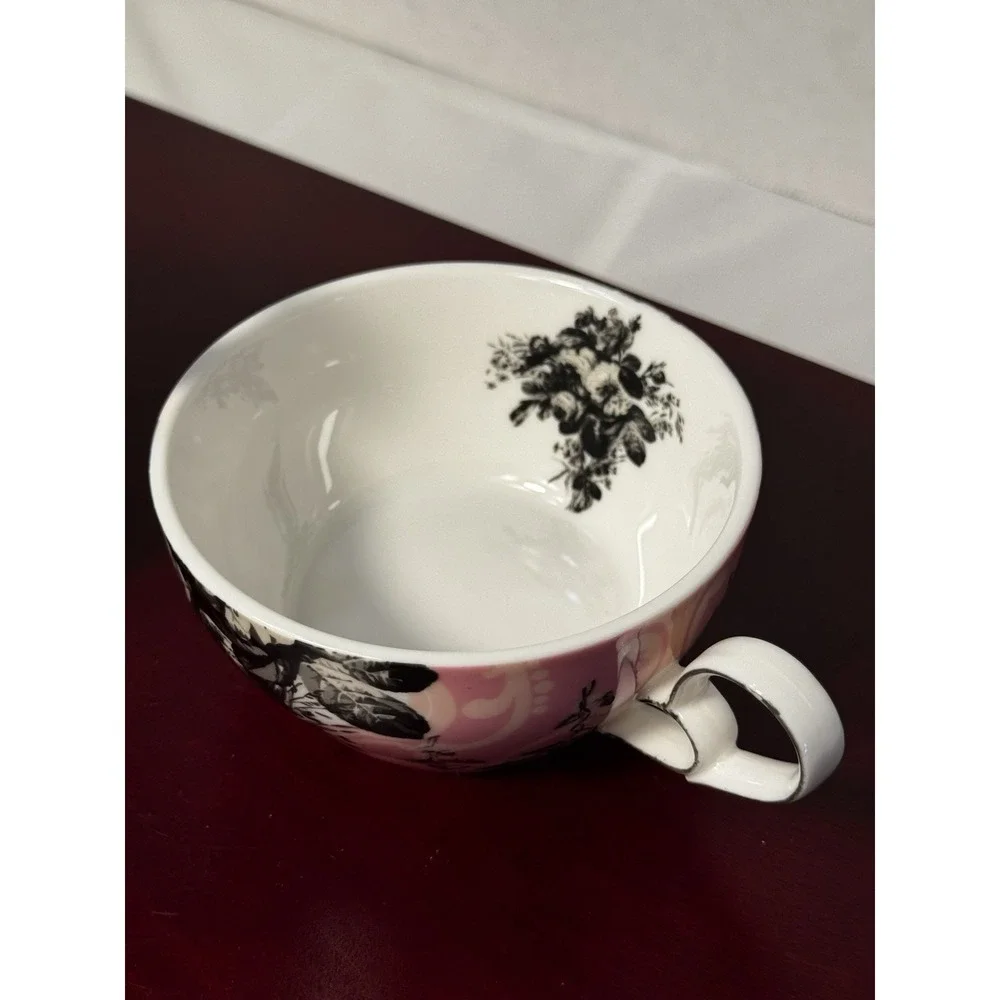 3 Piece Tea Pot With Cup pink Black and white Tea pot with lid In Excellent Cond